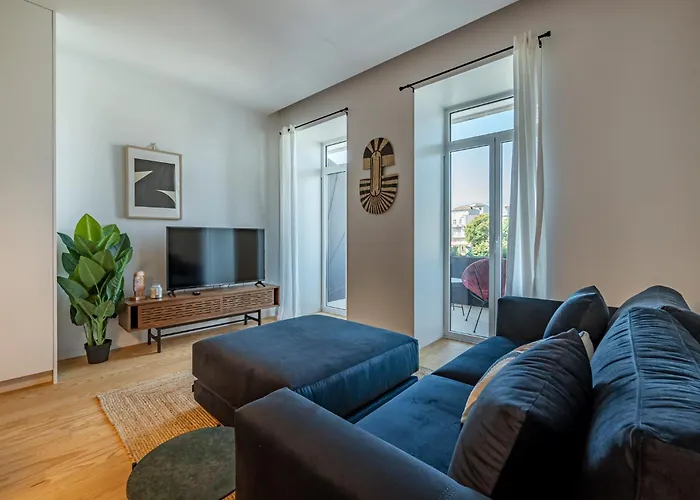 Nomads Lux - 1Bdr Almada Cool
